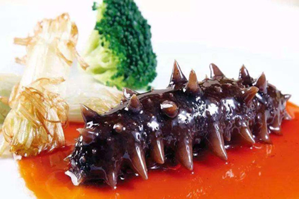国宴菜：葱烧海参